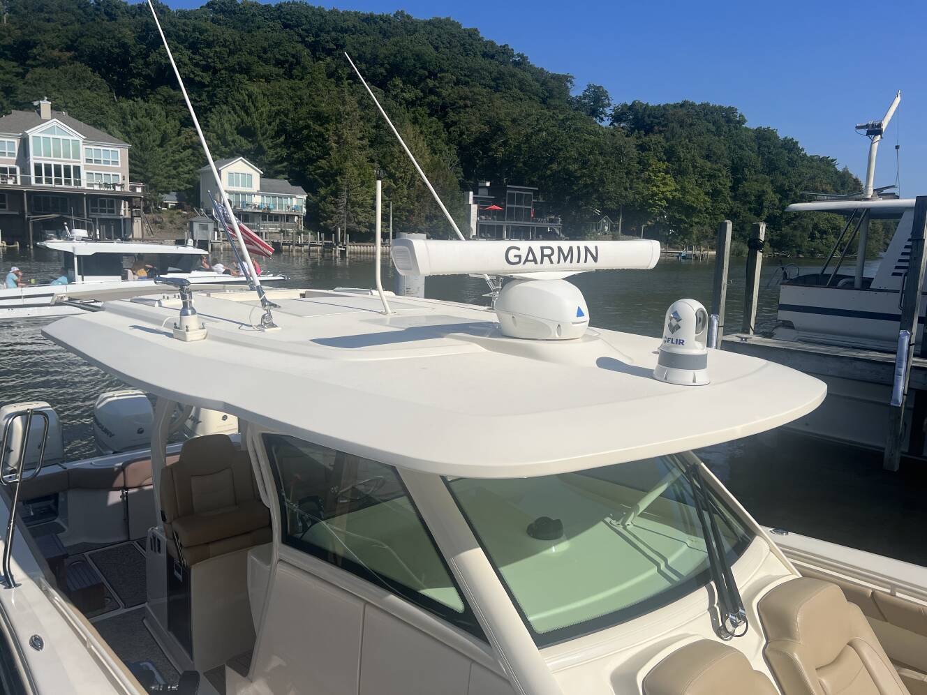 A photo of this 2020 Scout Boats 380 LXF