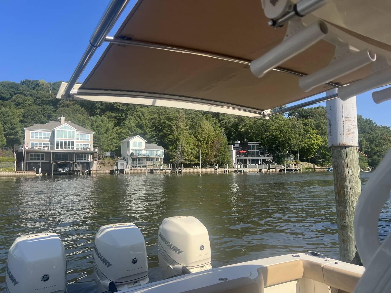 A photo of this 2020 Scout Boats 380 LXF