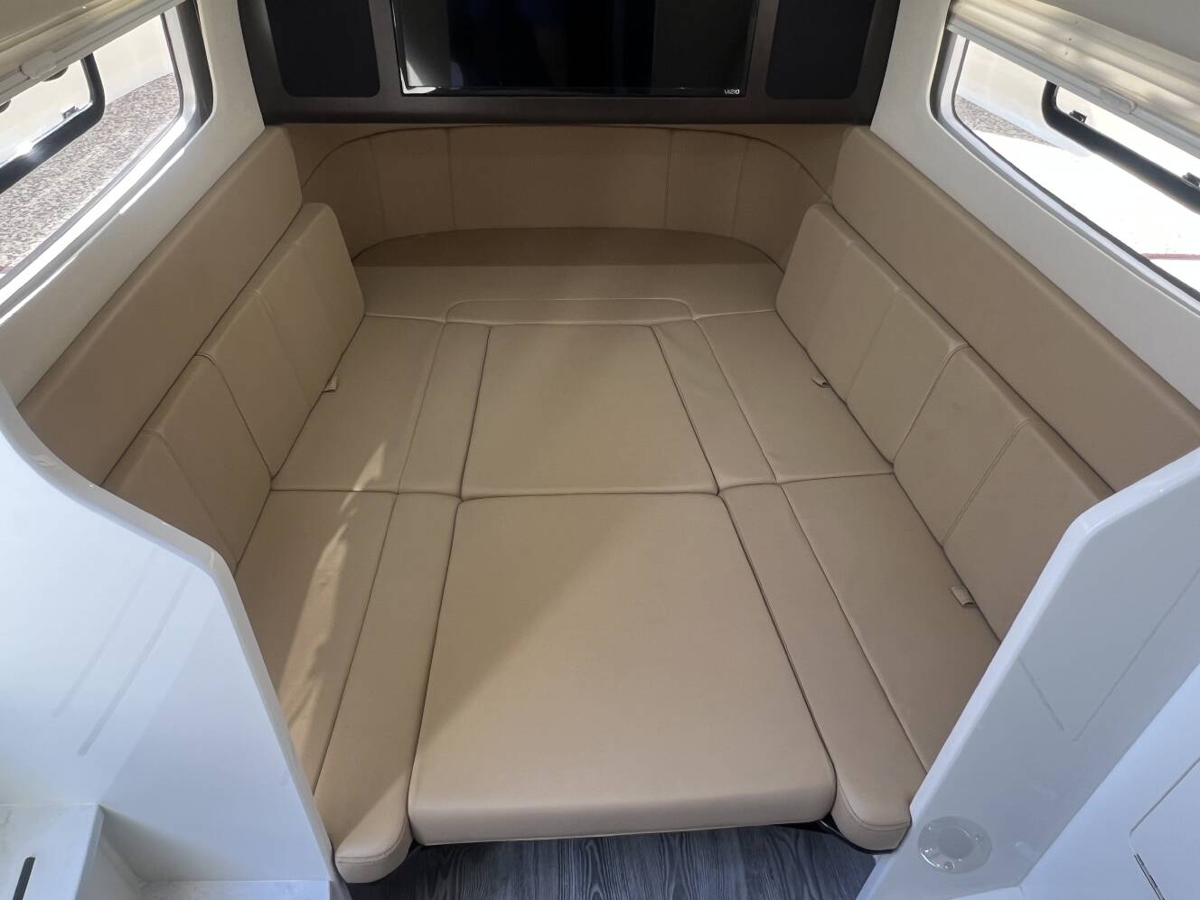 A photo of this 2020 Scout Boats 380 LXF