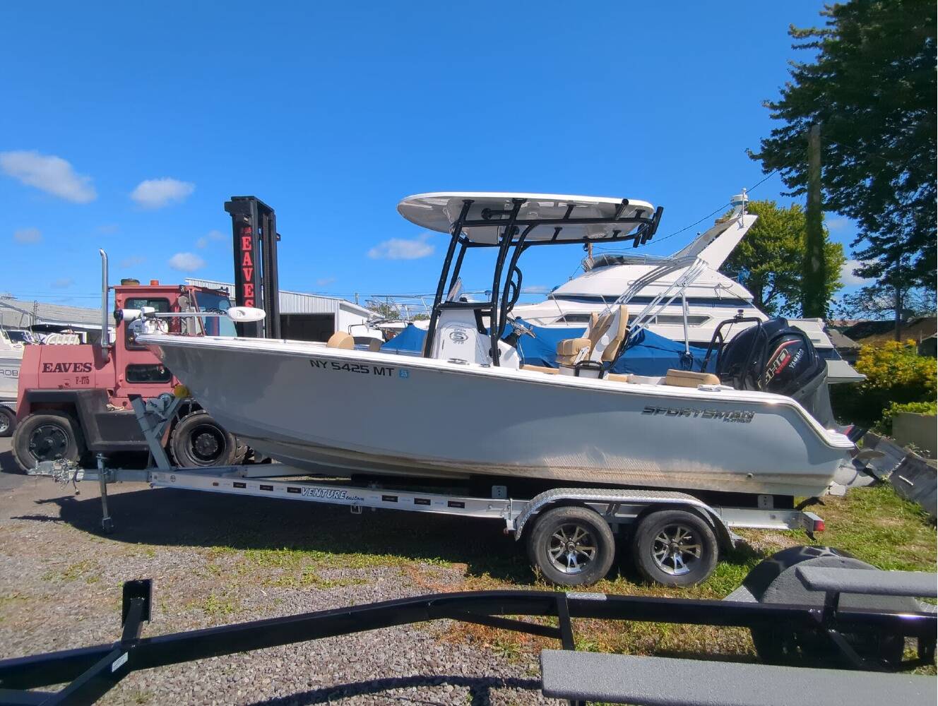 A photo of this 2023 Sportsman Open 212 Platinum
