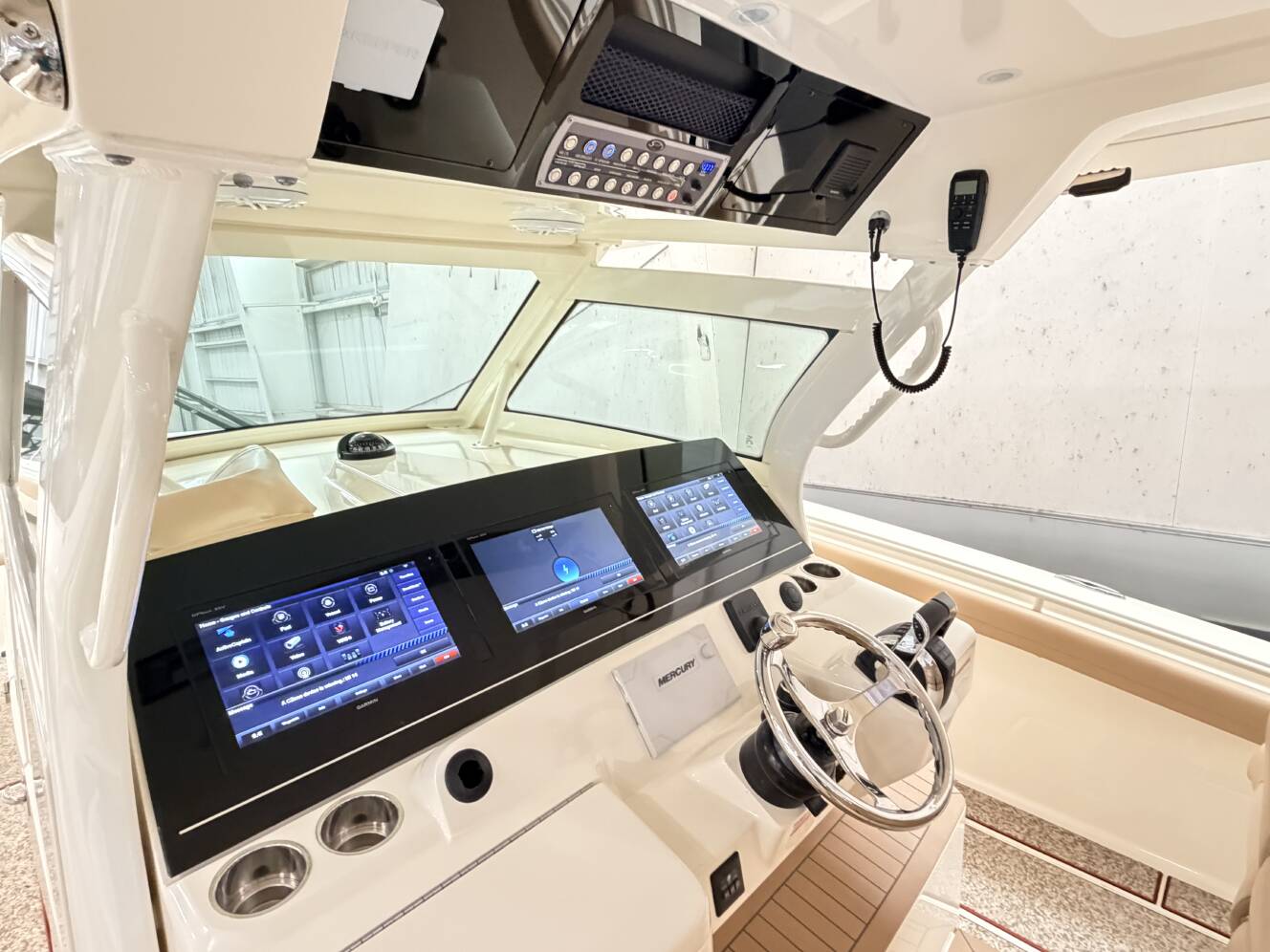 A photo of this 2020 Scout Boats 380 LXF