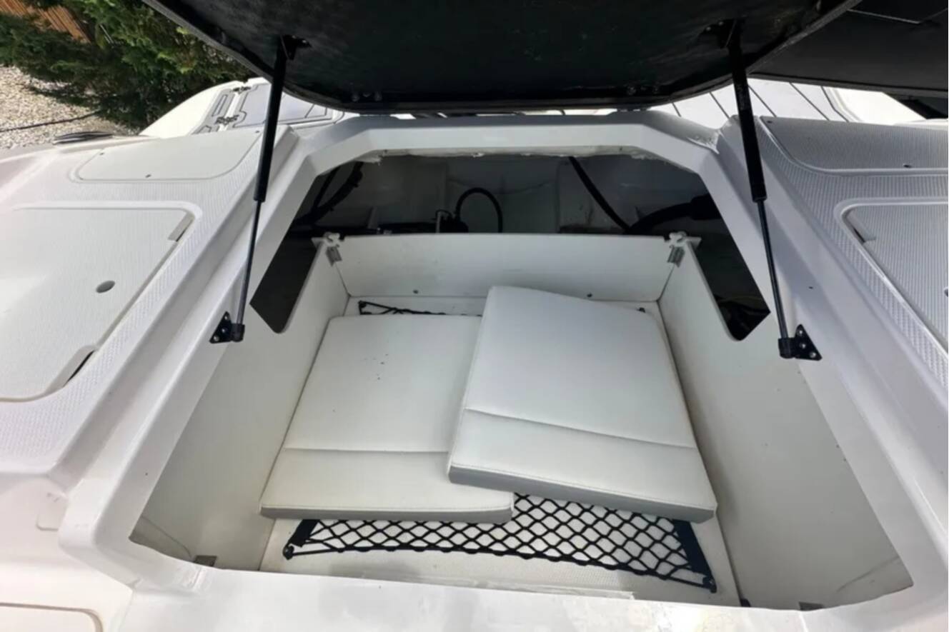 A photo of this 2023 Chaparral 21 SSI OB