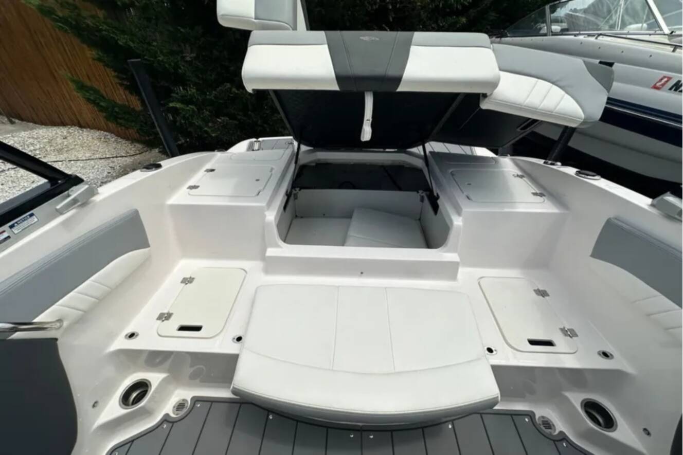 A photo of this 2023 Chaparral 21 SSI OB