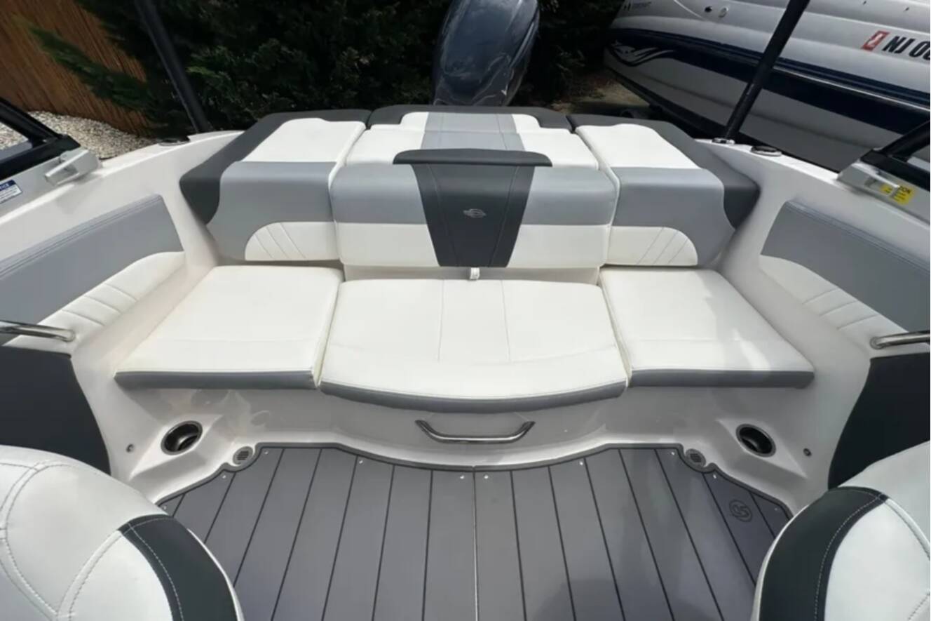A photo of this 2023 Chaparral 21 SSI OB