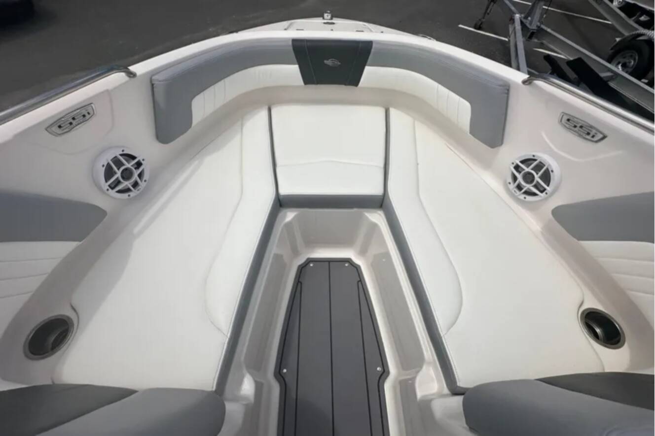 A photo of this 2023 Chaparral 21 SSI OB