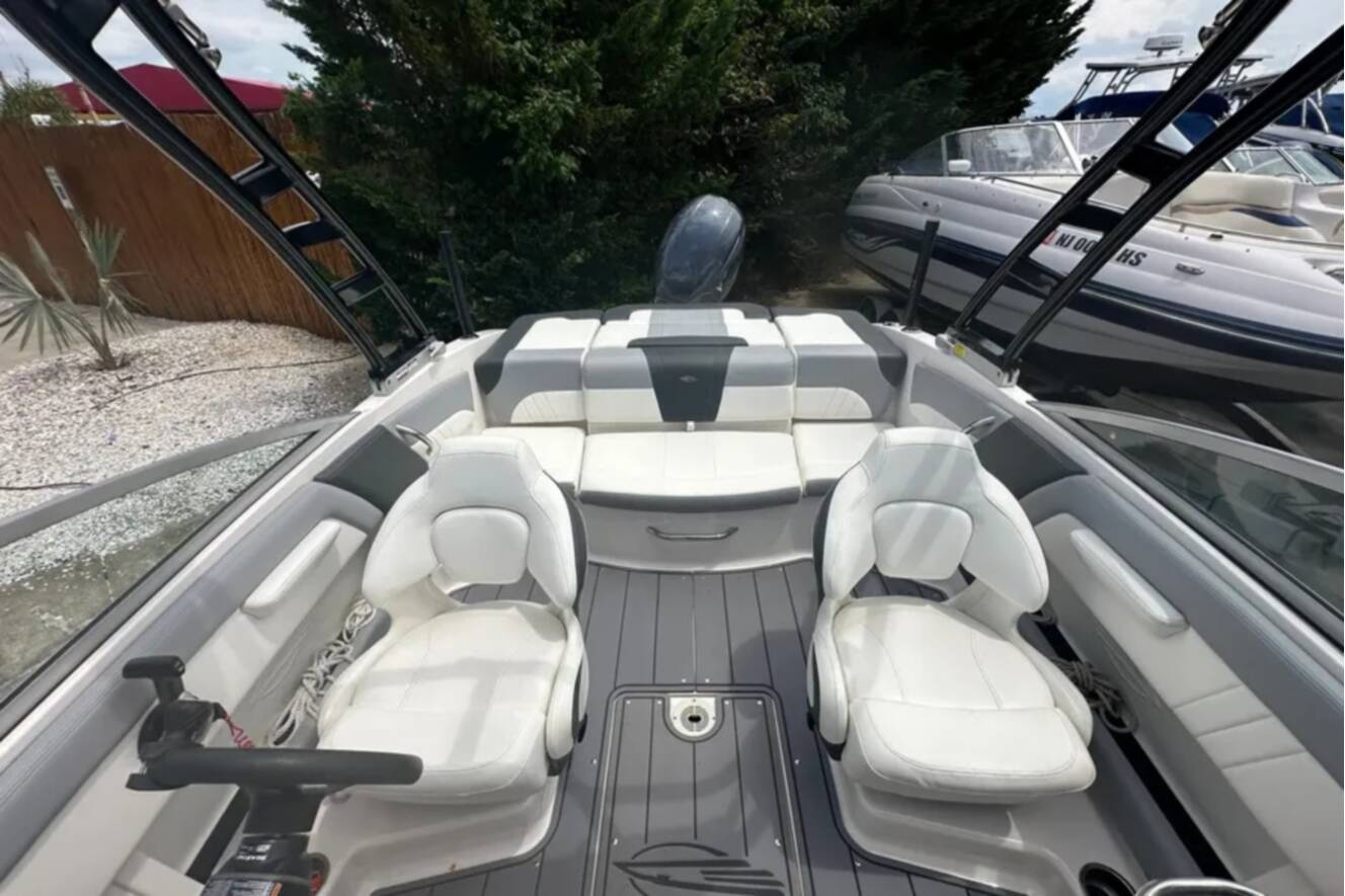 A photo of this 2023 Chaparral 21 SSI OB