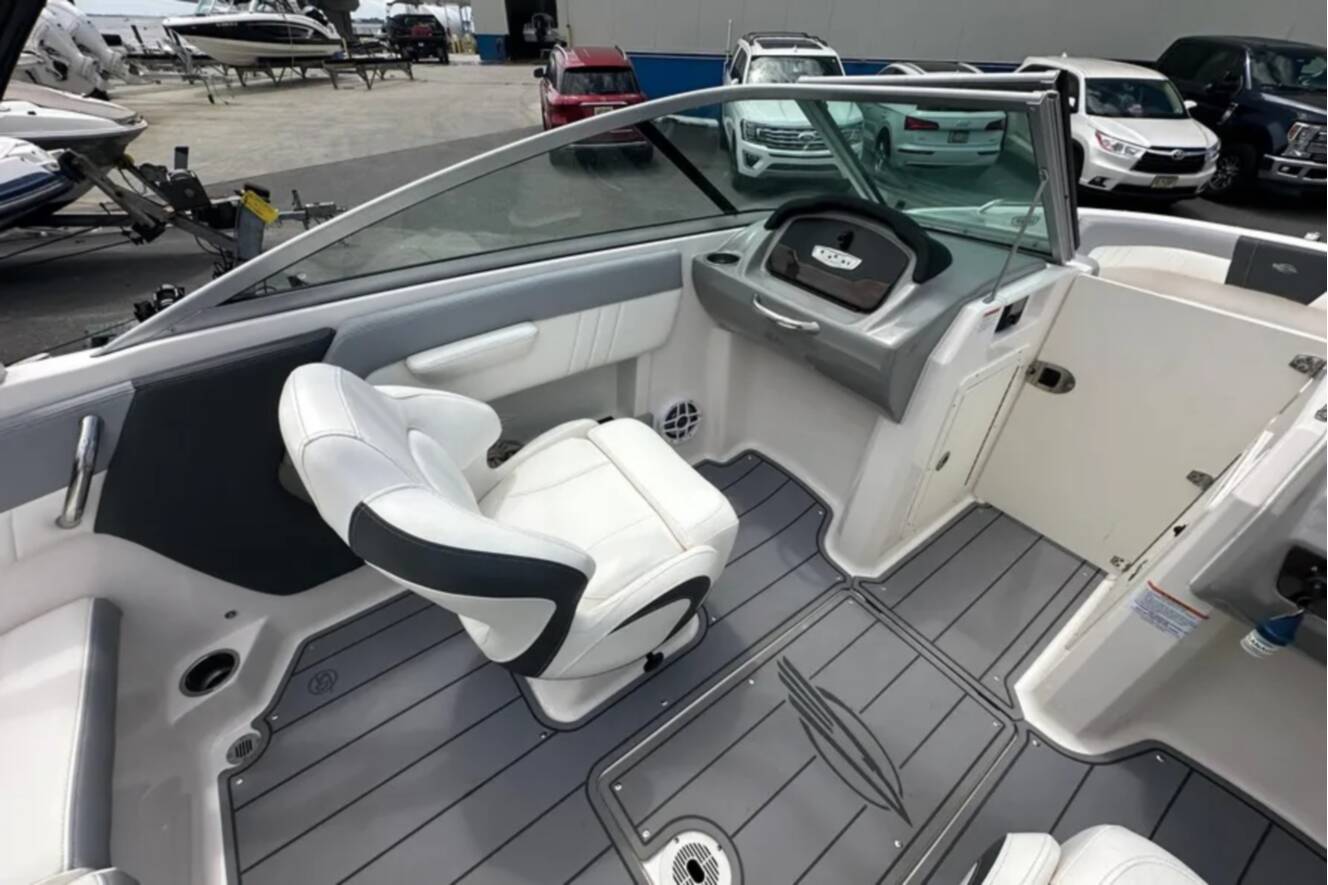 A photo of this 2023 Chaparral 21 SSI OB