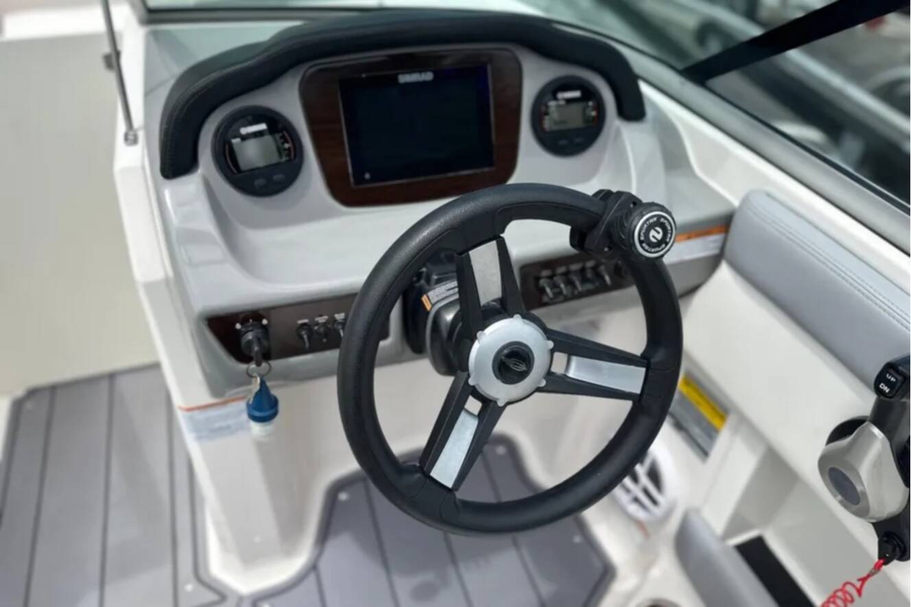 A photo of this 2023 Chaparral 21 SSI OB
