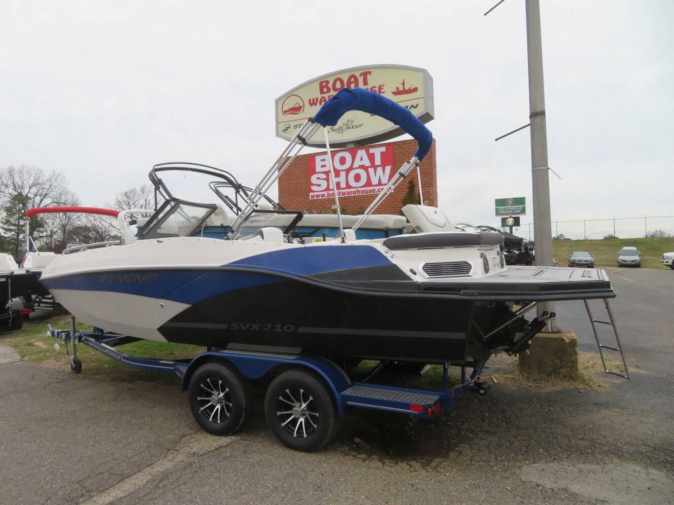 A photo of this 2023 Starcraft Marine SVX IO 210