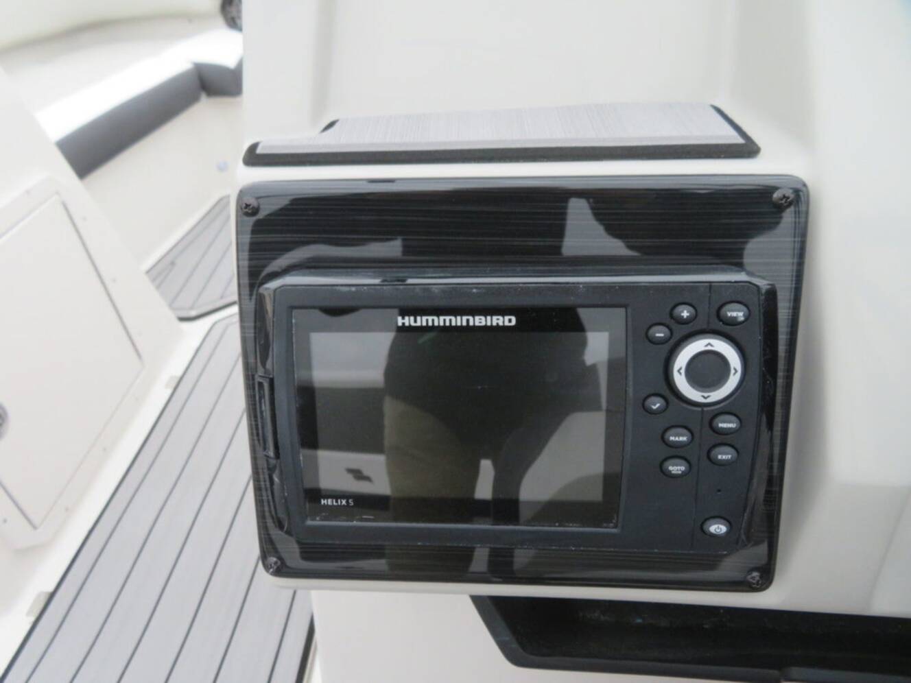 A photo of this 2023 Starcraft Marine SVX IO 210
