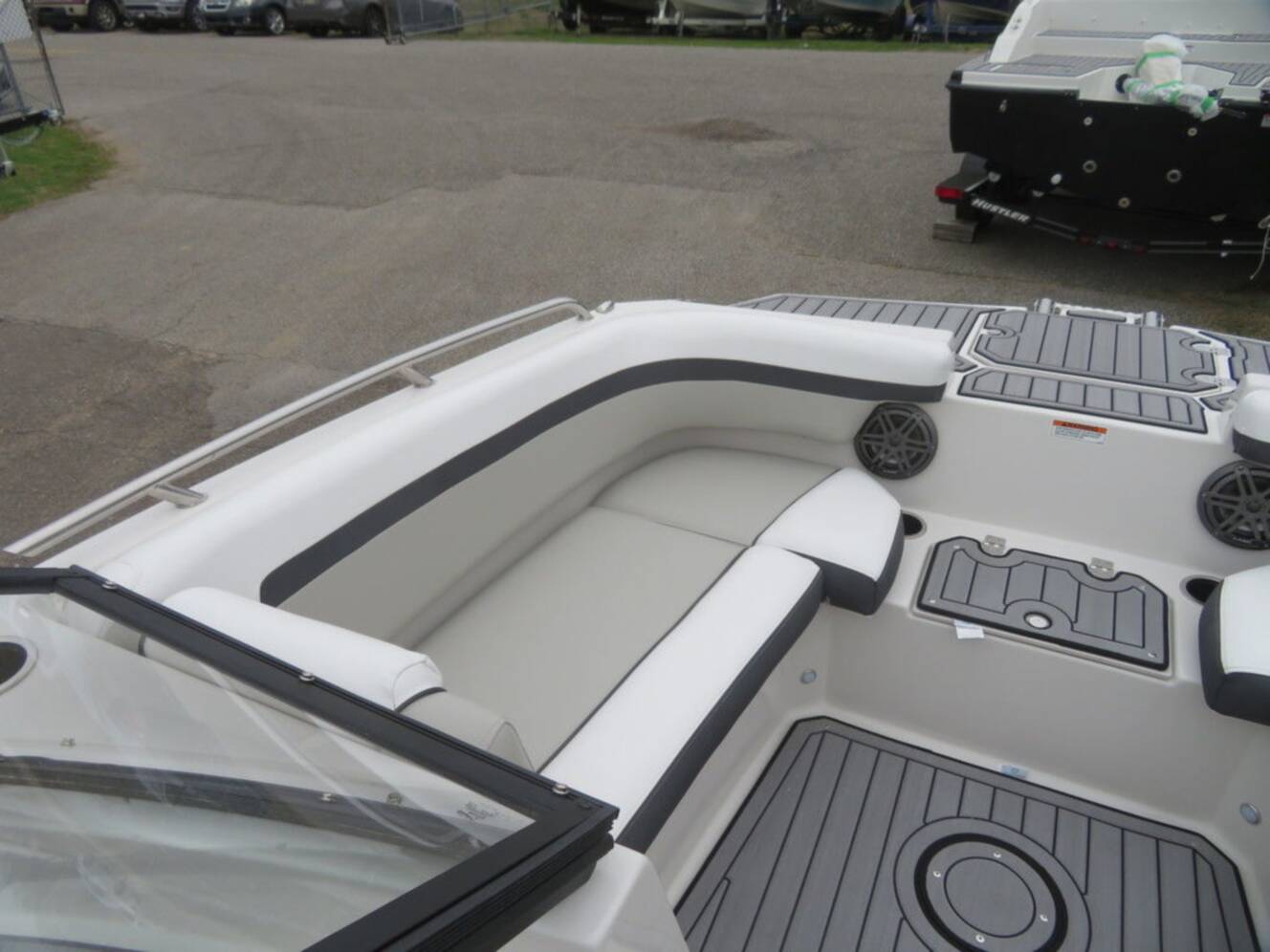 A photo of this 2023 Starcraft Marine SVX IO 210
