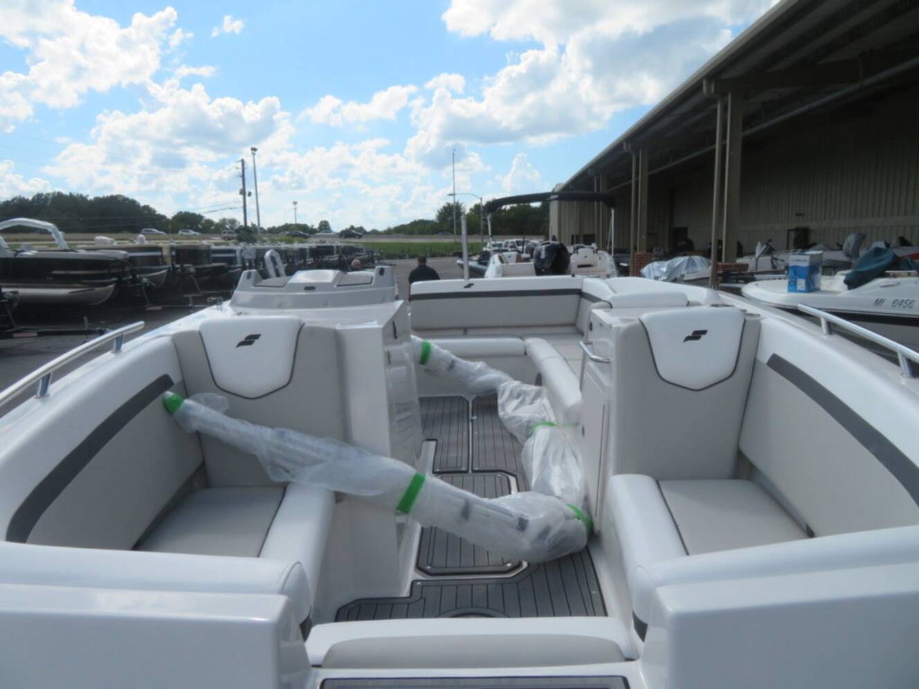 A photo of this 2023 Starcraft Marine SVX OB 231 OB