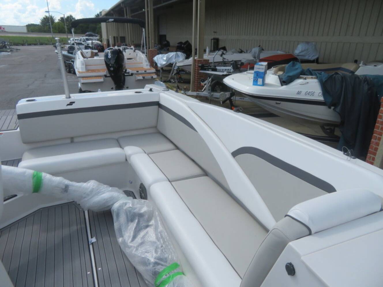 A photo of this 2023 Starcraft Marine SVX OB 231 OB