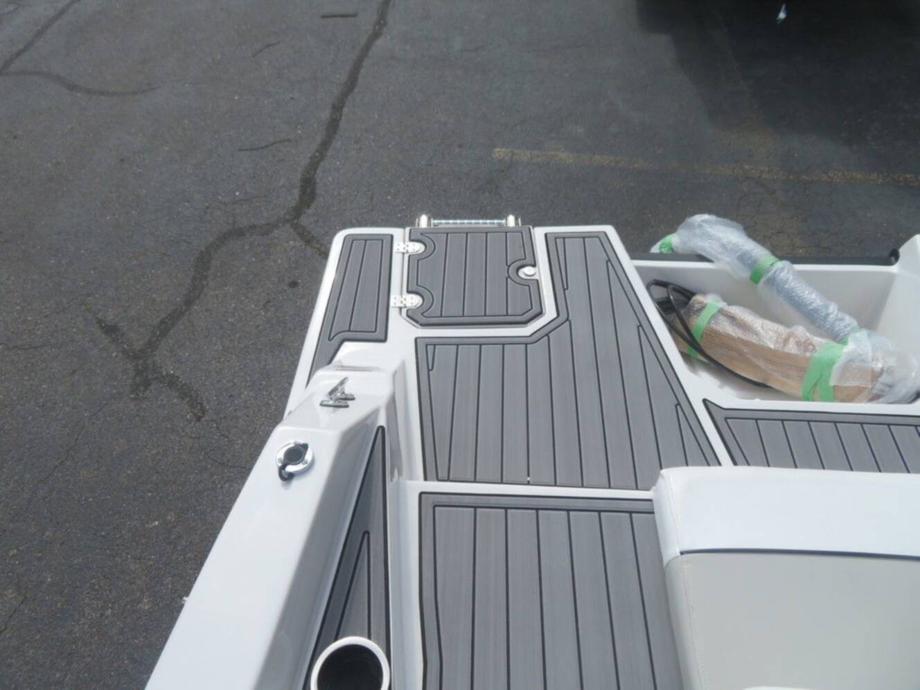 A photo of this 2023 Starcraft Marine SVX OB 231 OB