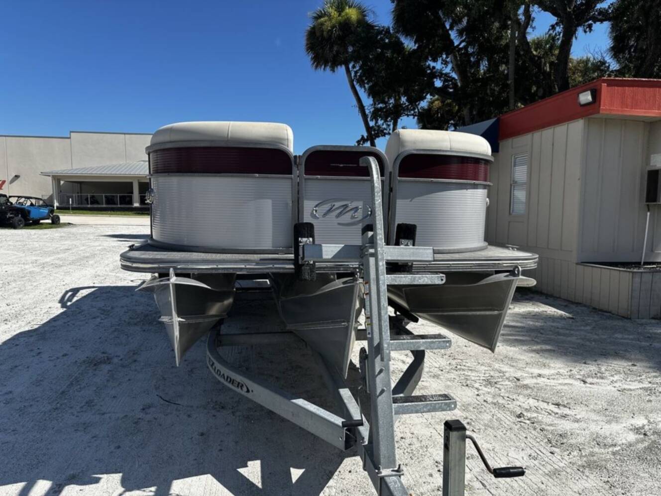 A photo of this 2021 Manitou RF 25 Oasis VP