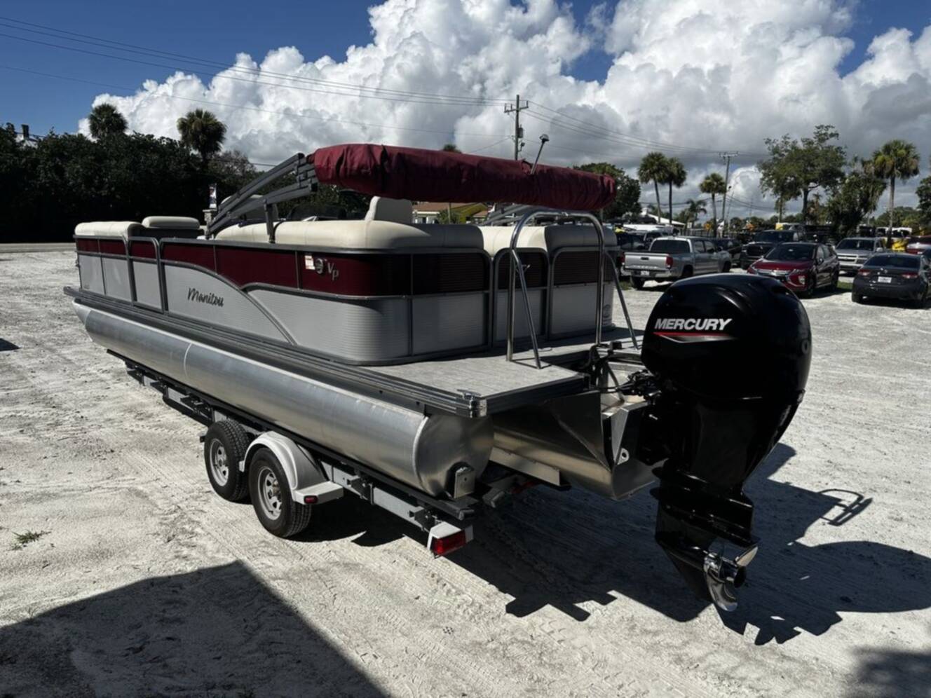 A photo of this 2021 Manitou RF 25 Oasis VP