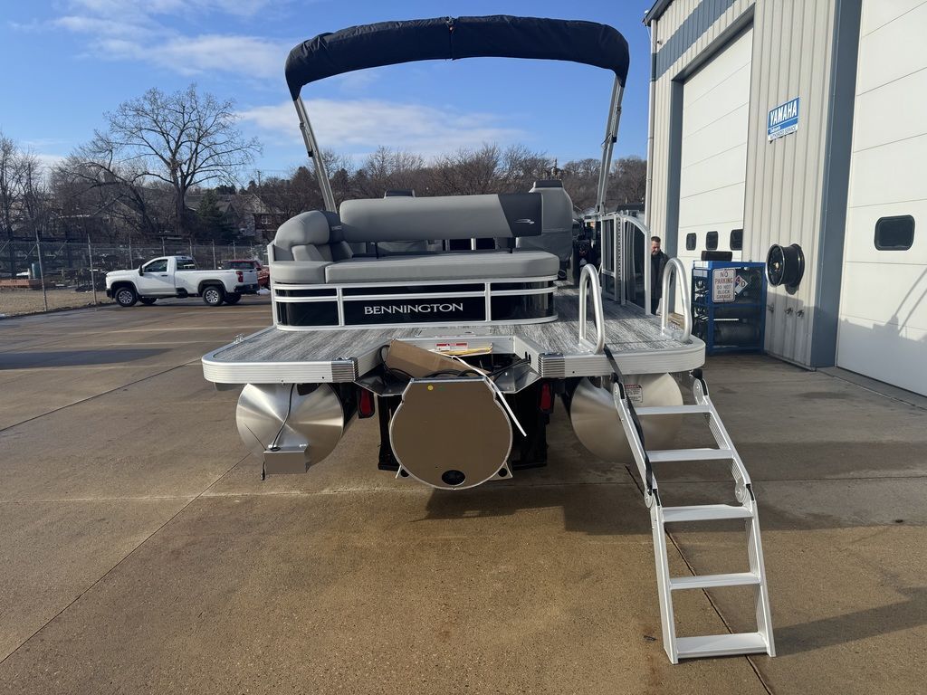 New 2026 Bennington S Swingback 23 Ssb For Sale in Dubuque, IA
