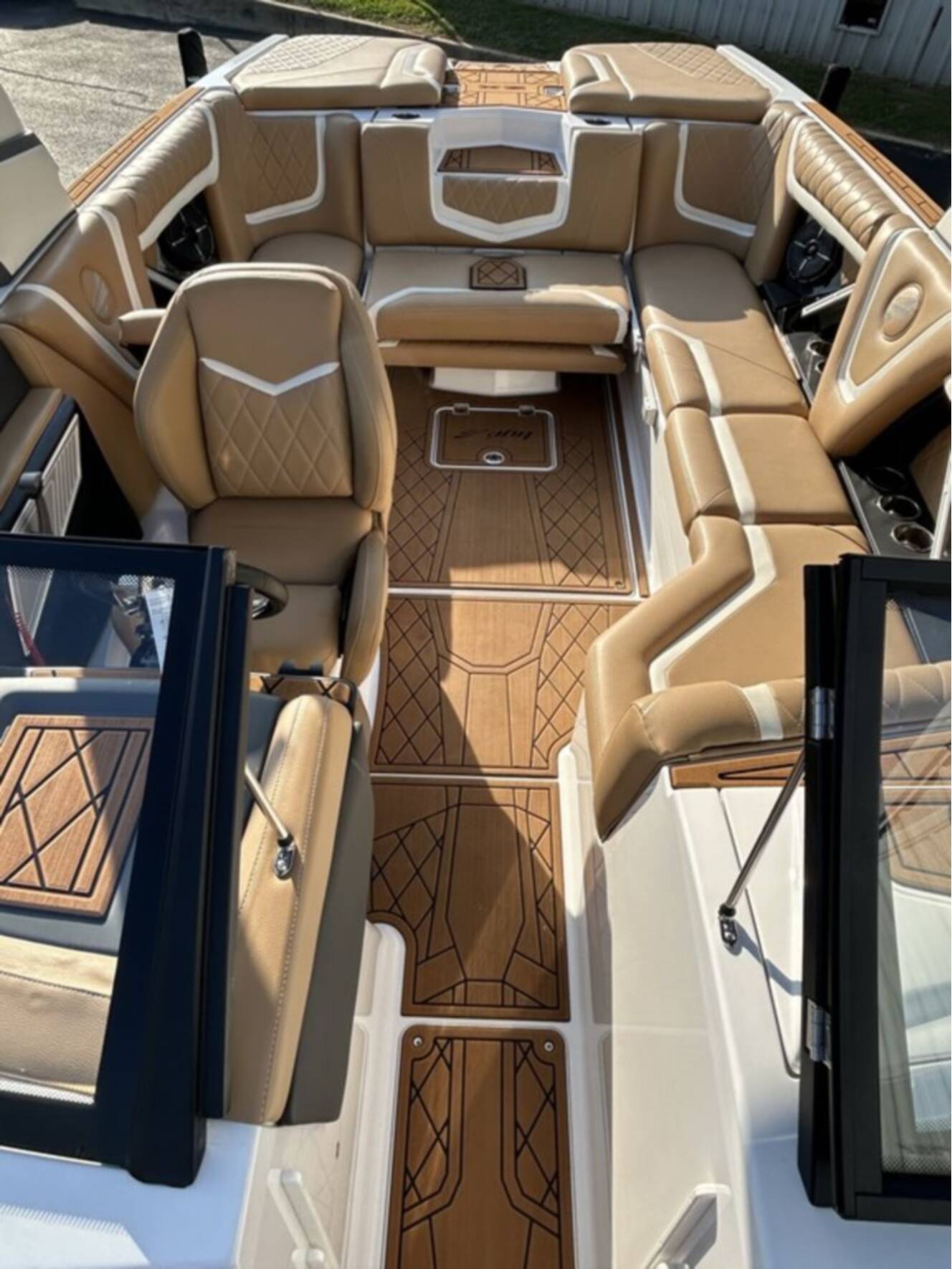 A photo of this 2020 Tige 23ZX