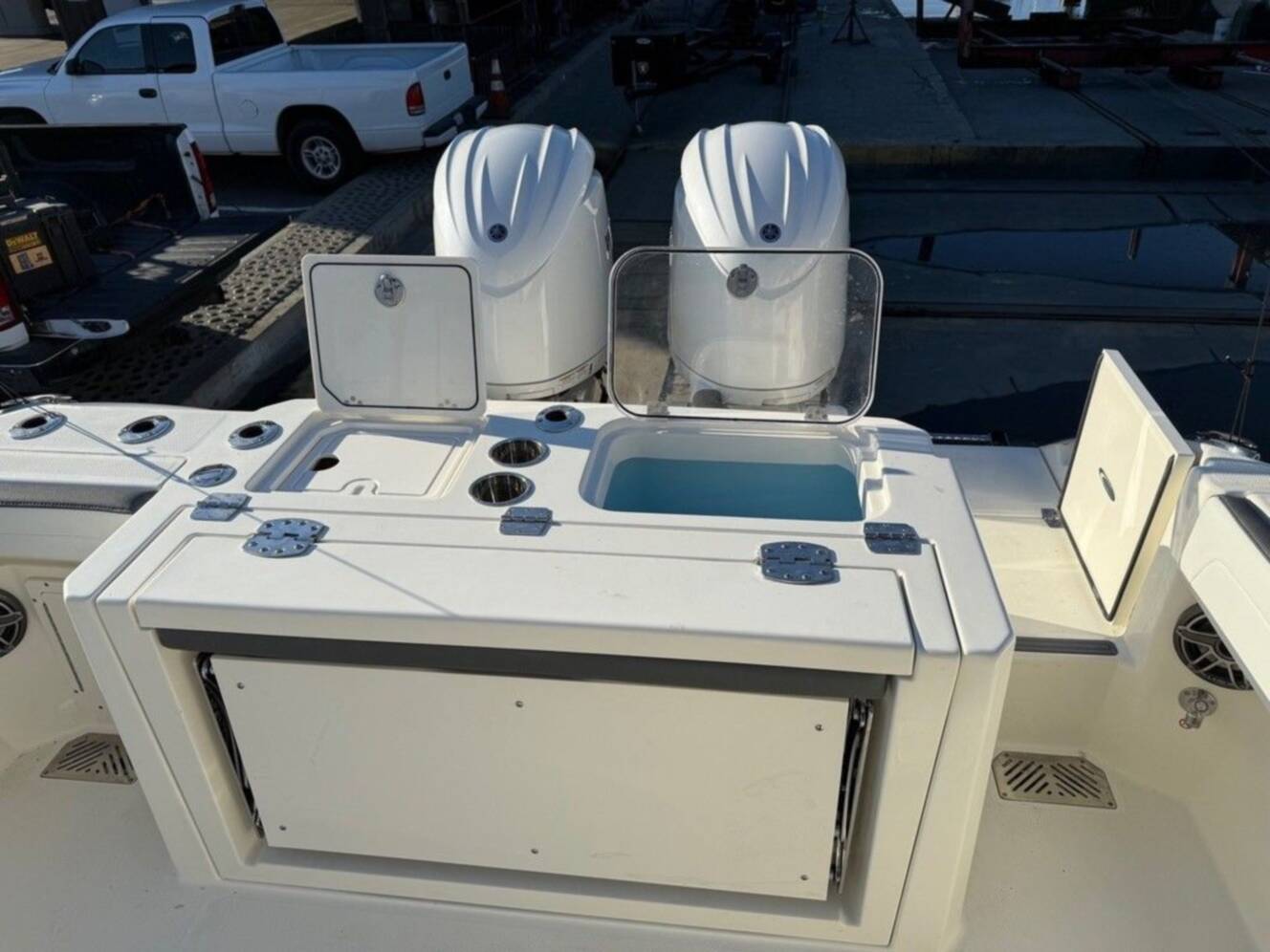 A photo of this 2025 Cobia 265 OPEN