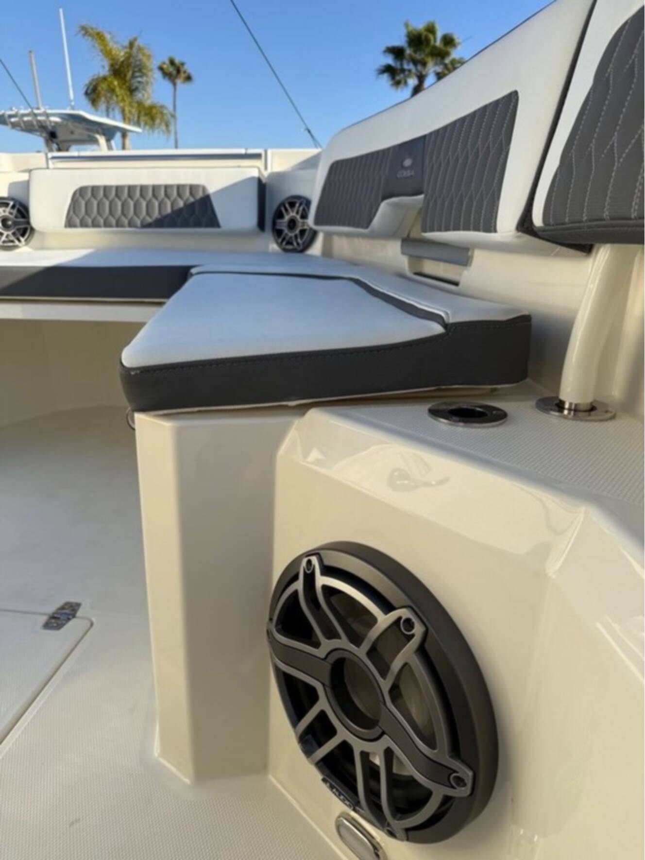 A photo of this 2025 Cobia 265 OPEN
