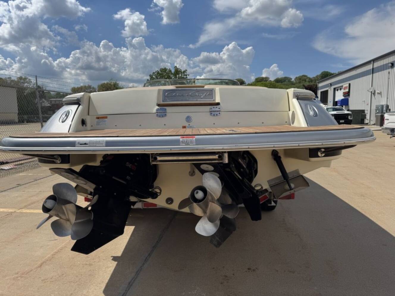 A photo of this 2012 Chris-Craft Launch 28