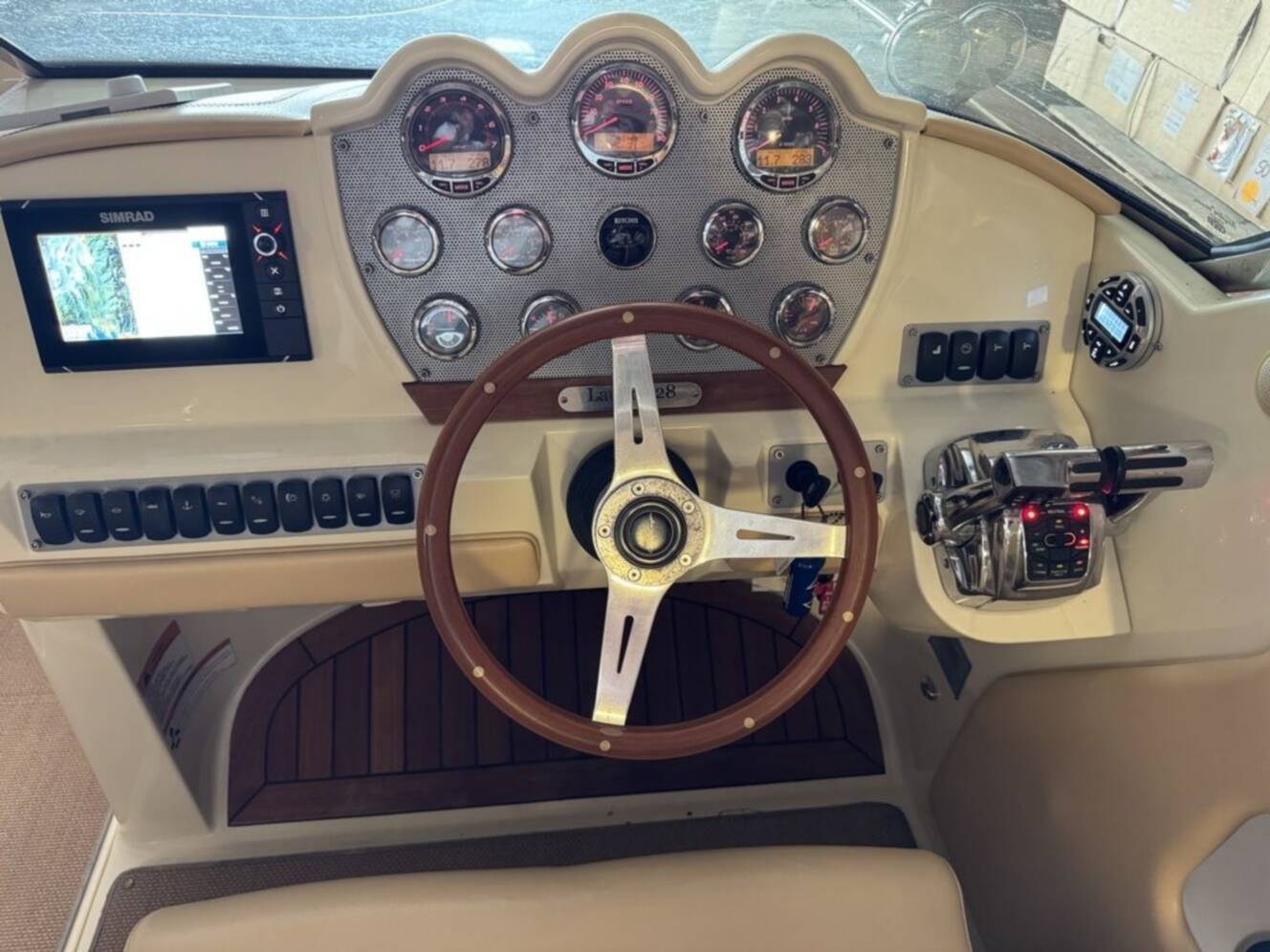 A photo of this 2012 Chris-Craft Launch 28