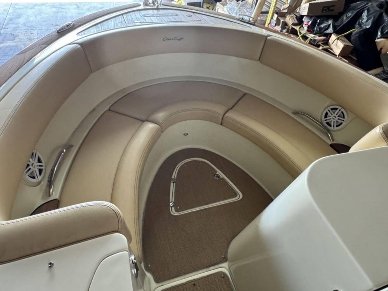 A photo of this 2012 Chris-Craft Launch 28