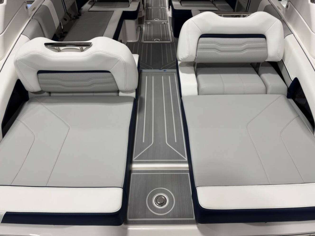 A photo of this 2026 Regal LS9