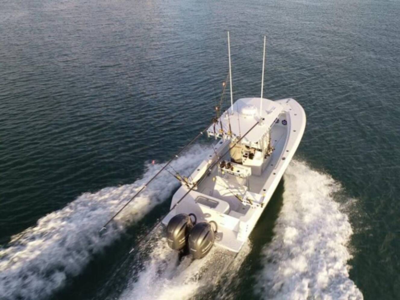 A photo of this 2027 Contender 25T