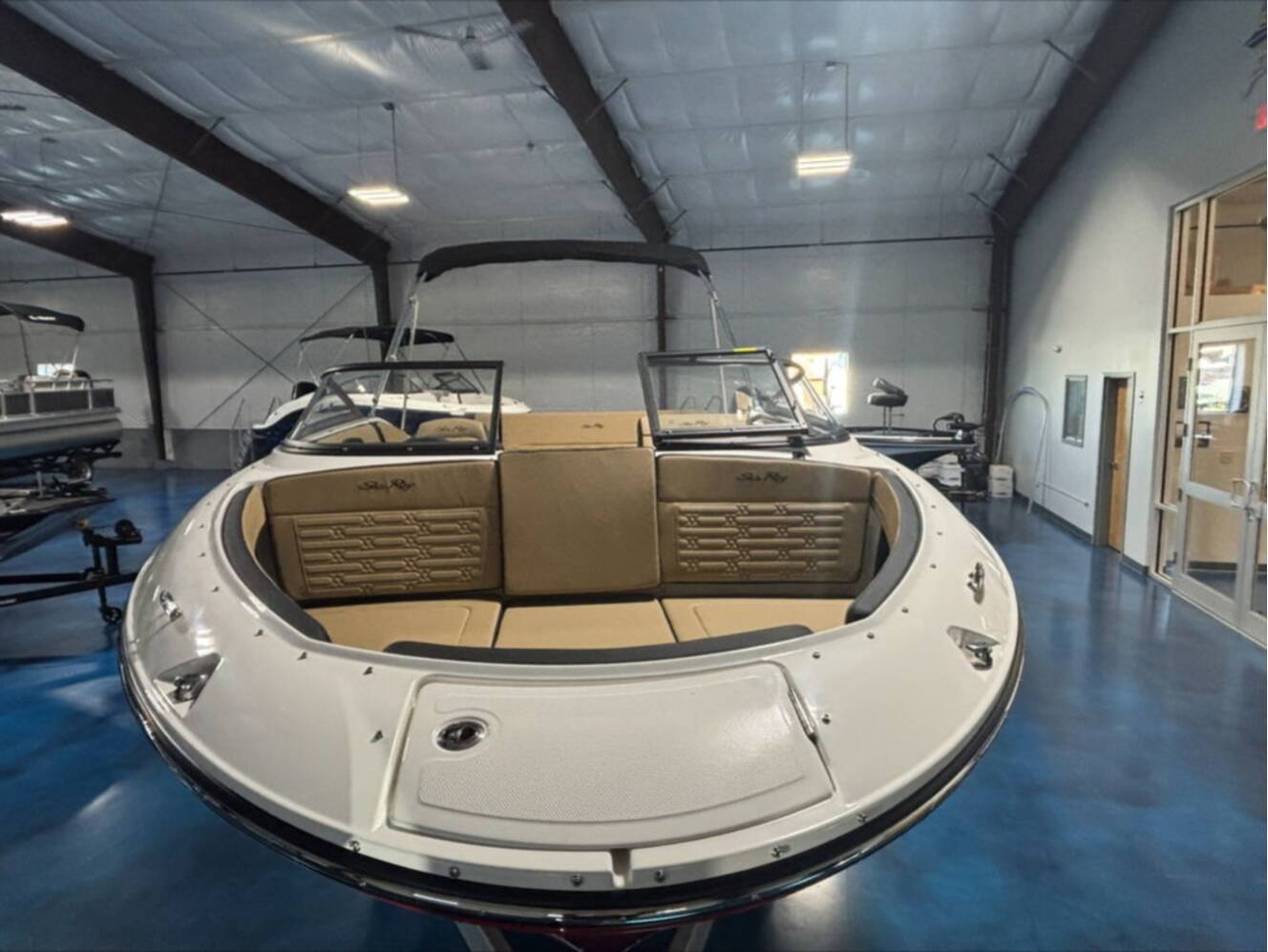 A photo of this 2026 Sea Ray 210 SPX