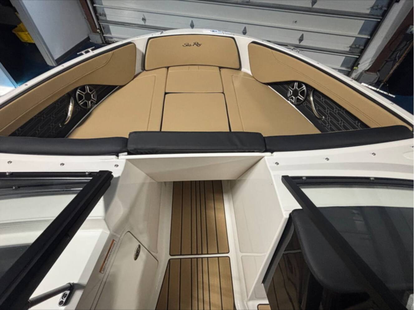 A photo of this 2026 Sea Ray 210 SPX