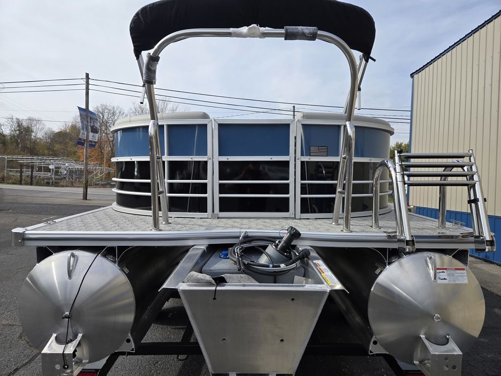 2025 Berkshire Pontoons 24RFX LE 2.75 NAN in hamilton IN