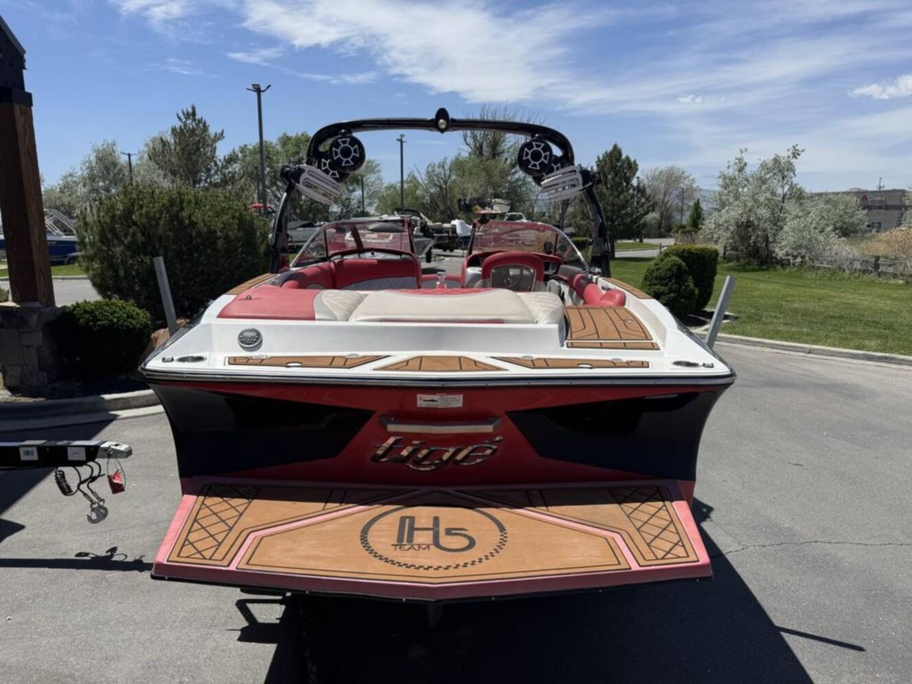A photo of this 2010 Tige RZ2