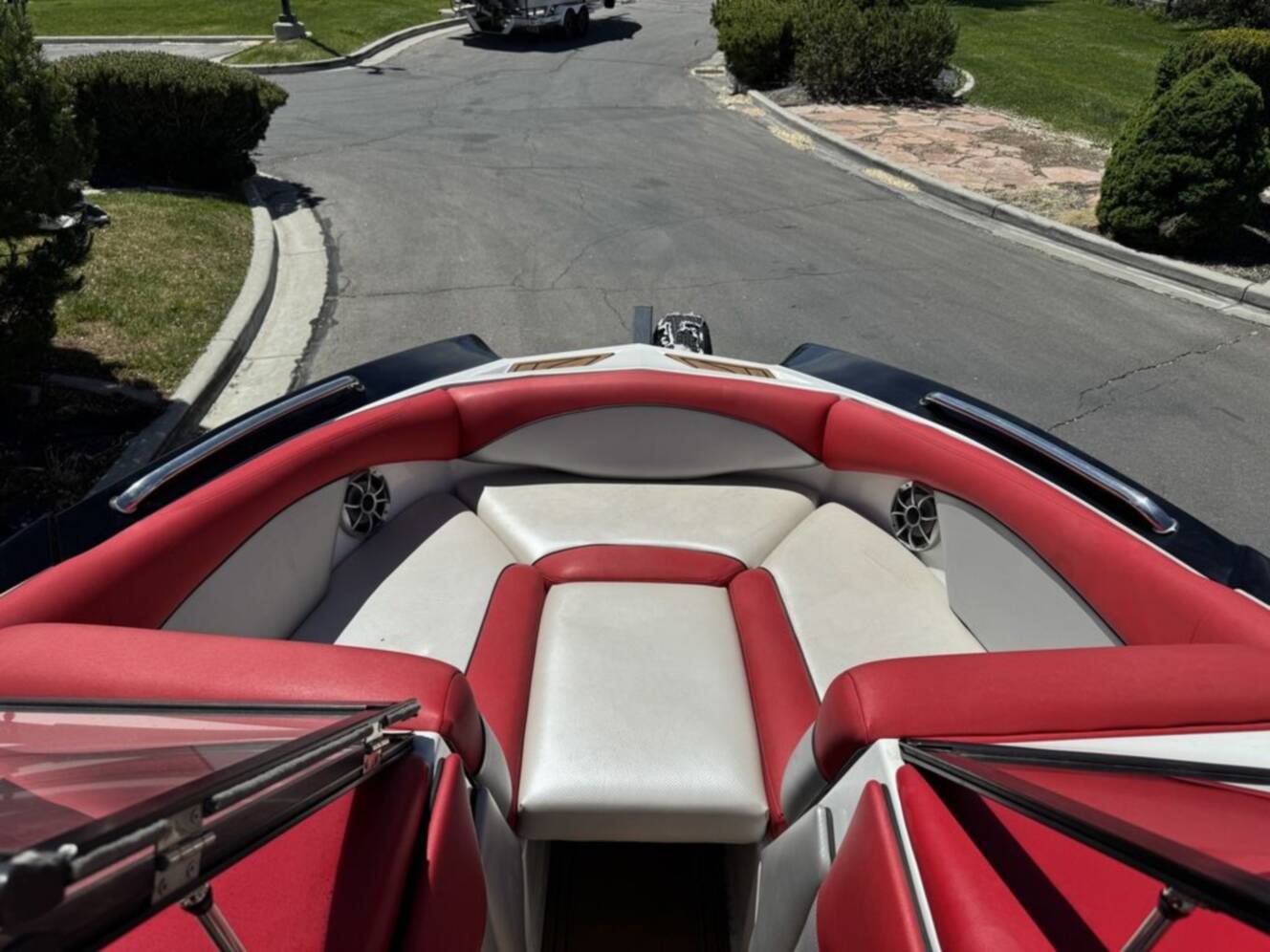 A photo of this 2010 Tige RZ2