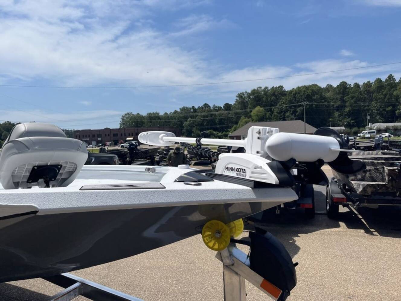 A photo of this 2026 Xpress Boats H22B