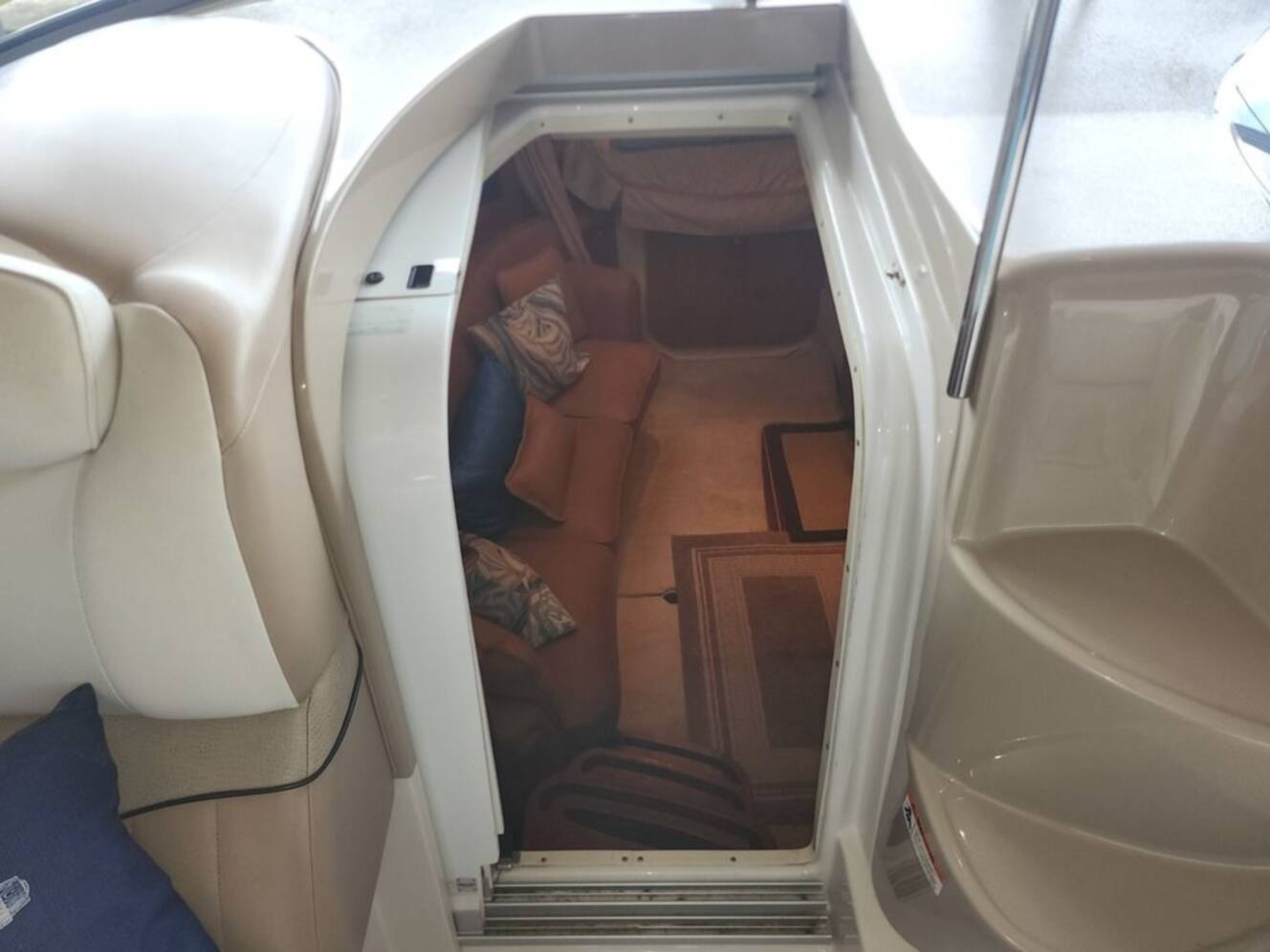 A photo of this 2007 Four Winns 358 Vista