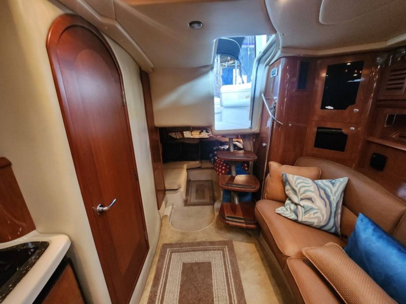 A photo of this 2007 Four Winns 358 Vista