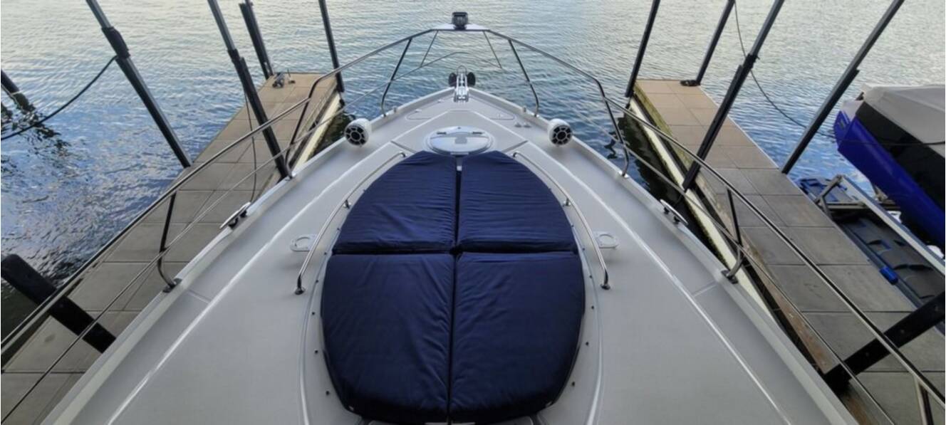 A photo of this 2011 Cruisers Yachts 48 Cantius