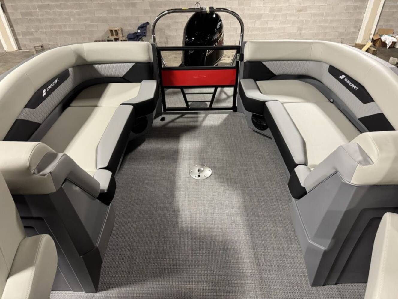 A photo of this 2026 Starcraft Marine VX 22 R DH
