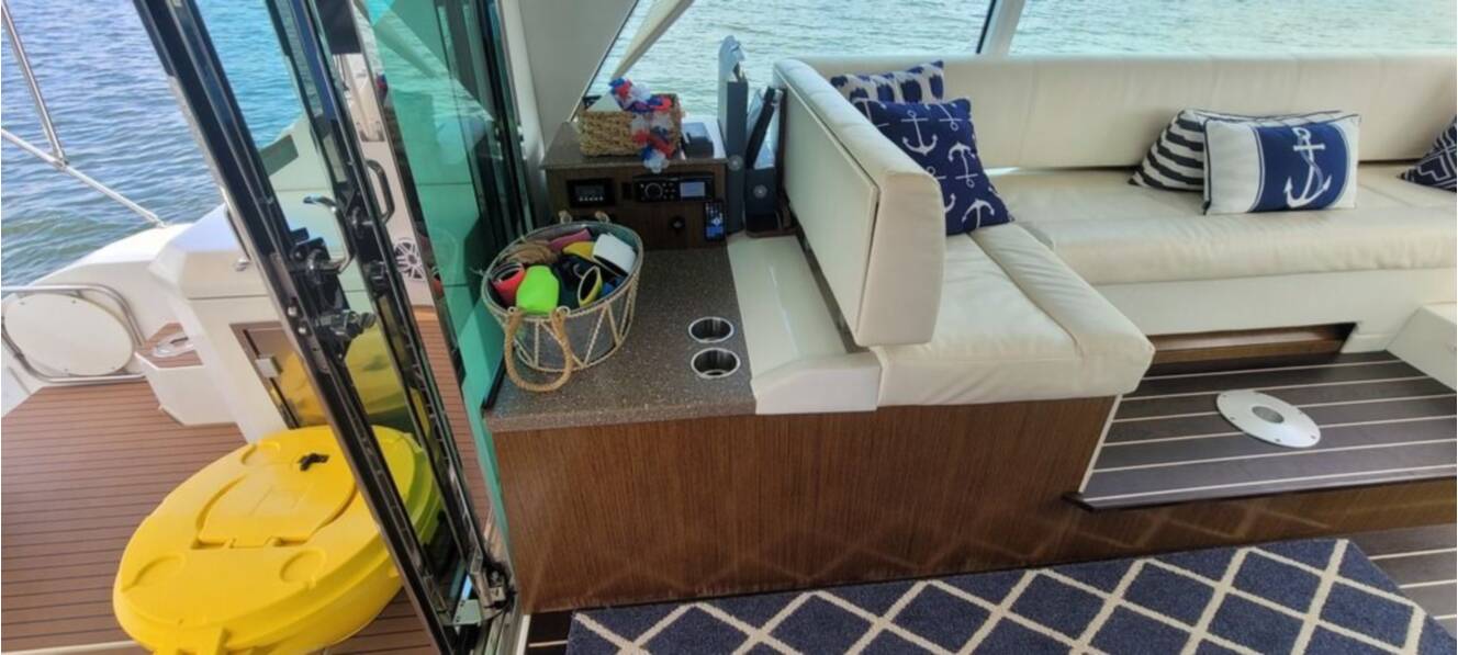 A photo of this 2011 Cruisers Yachts 48 Cantius