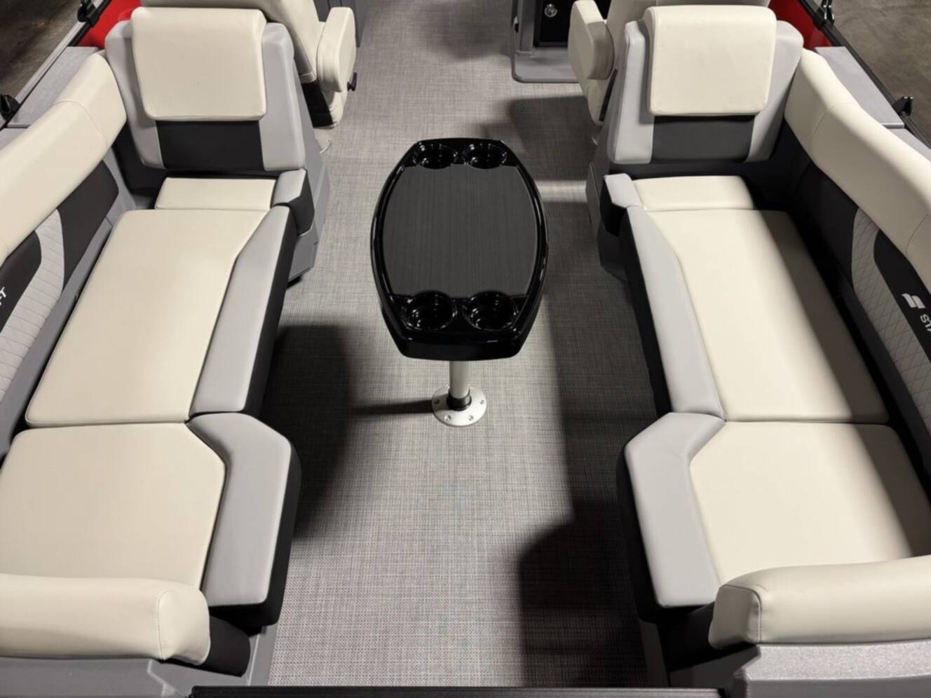 A photo of this 2026 Starcraft Marine VX 22 R DH