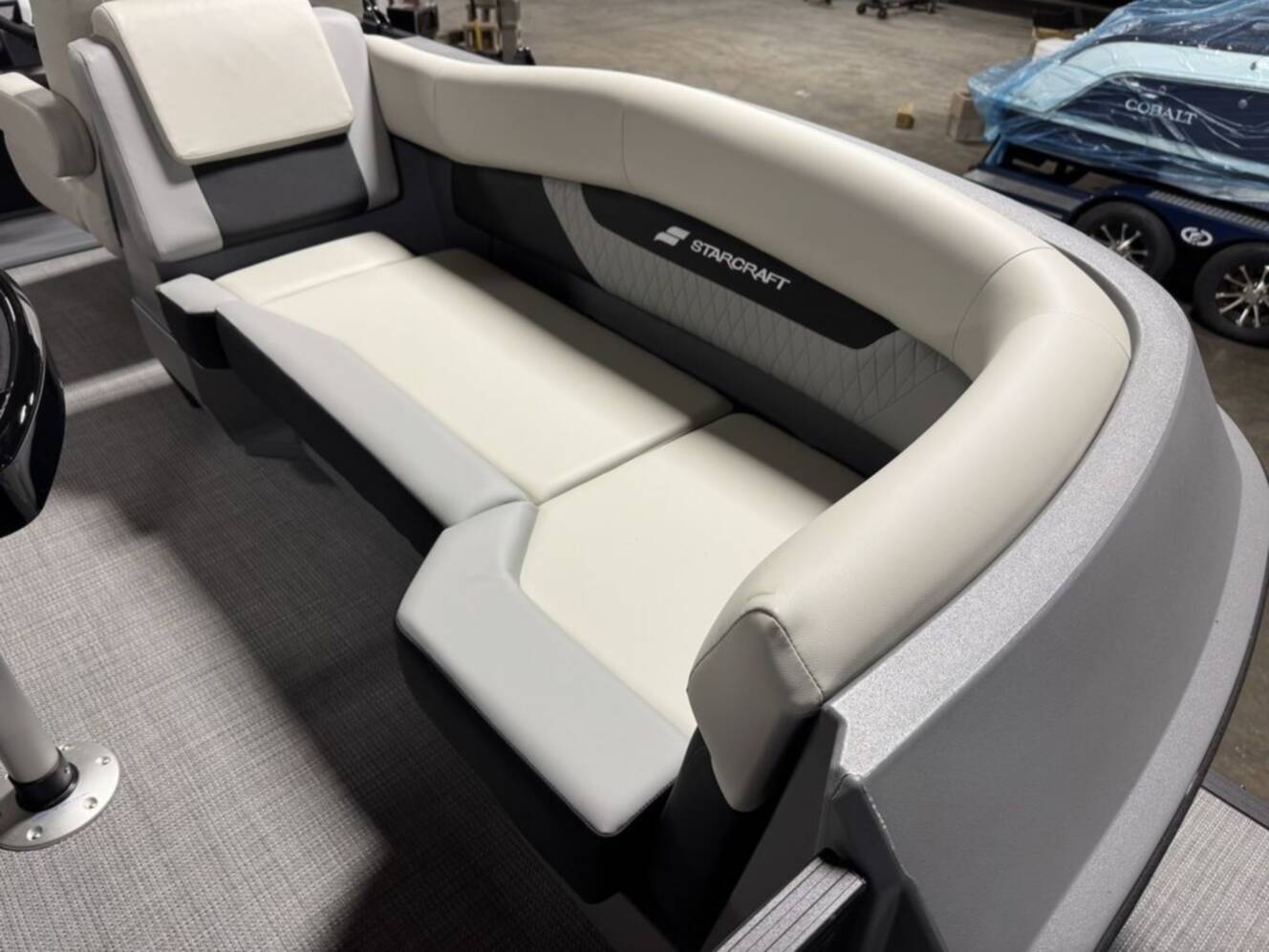 A photo of this 2026 Starcraft Marine VX 22 R DH