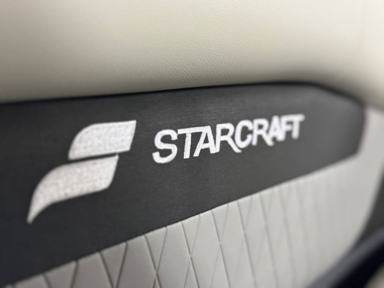 A photo of this 2026 Starcraft Marine VX 22 R DH