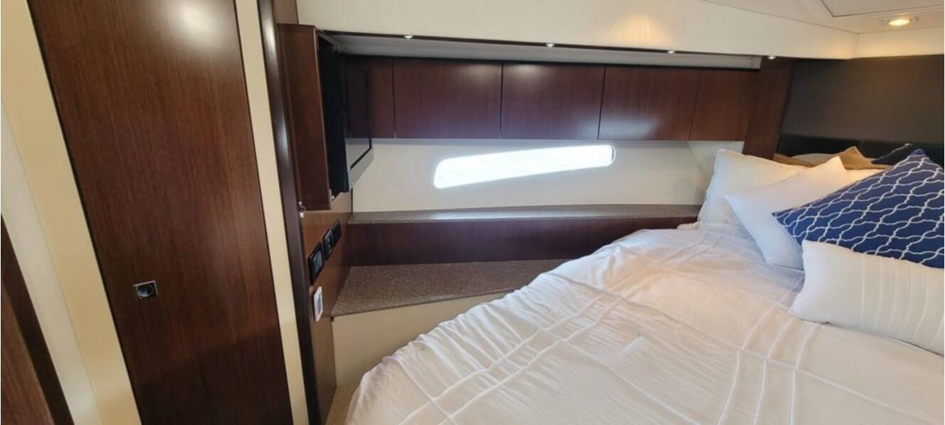 A photo of this 2011 Cruisers Yachts 48 Cantius