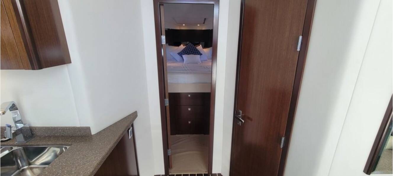 A photo of this 2011 Cruisers Yachts 48 Cantius