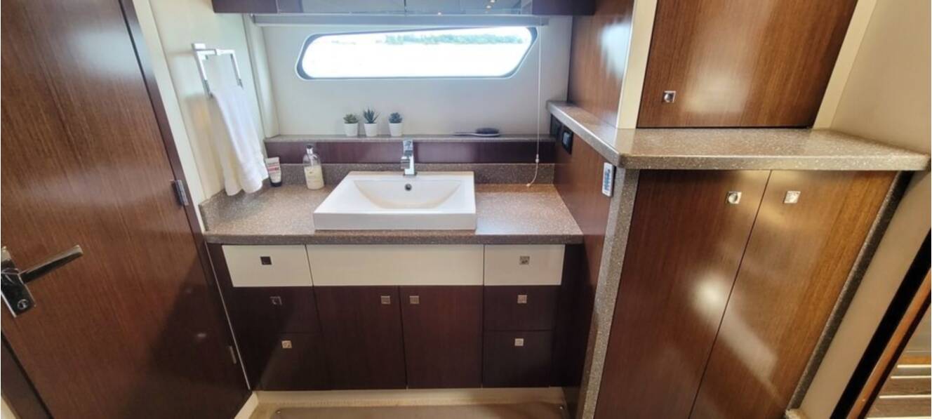 A photo of this 2011 Cruisers Yachts 48 Cantius
