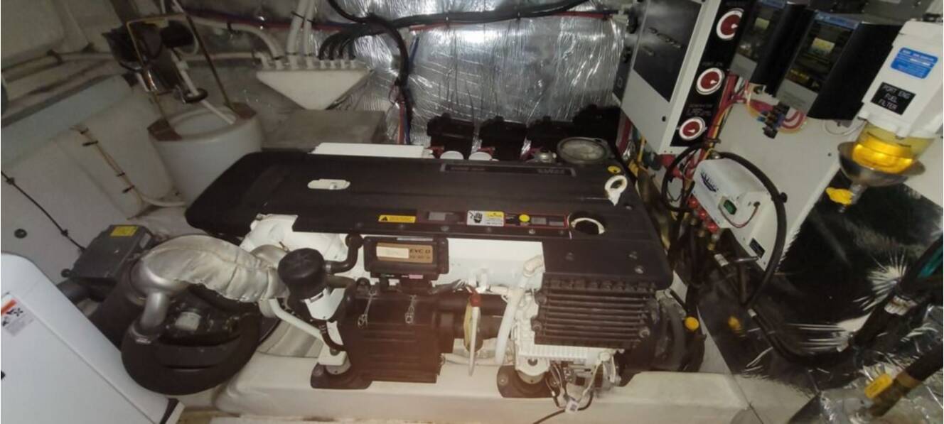 A photo of this 2011 Cruisers Yachts 48 Cantius