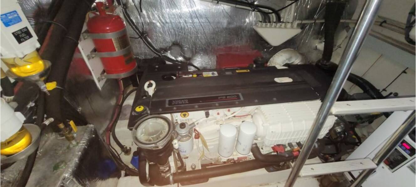A photo of this 2011 Cruisers Yachts 48 Cantius