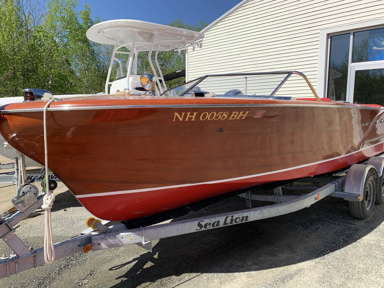 A photo of this 1955 Chris Craft Continental