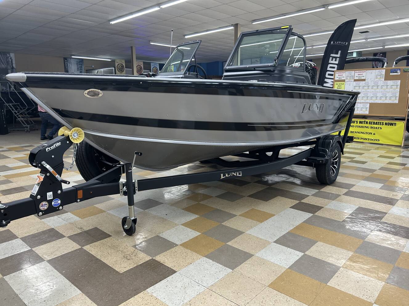 A photo of this 2026 Lund 1775 Impact XS Sport